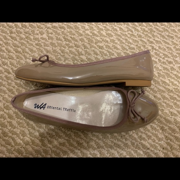Khaki butterfly ballet flats - Picture 11 of 16